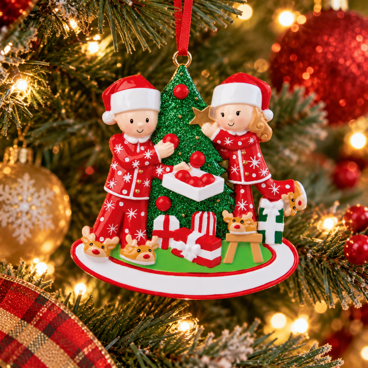Personalised Christmas Tree Decorating Family Ornament – Custom Names Keepsake