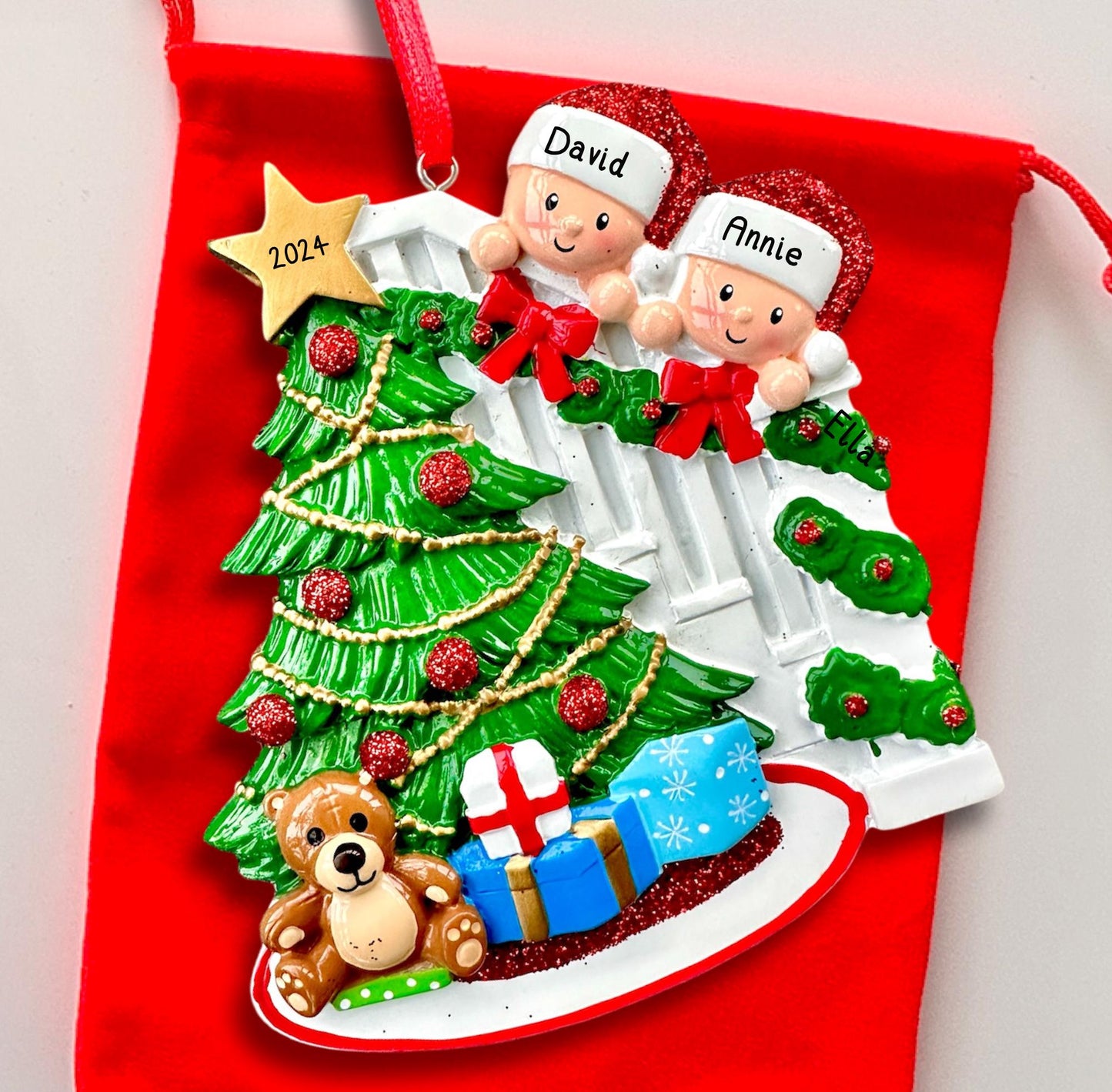 Personalised Family of 2 3 4 5 6 Christmas Family Ornament